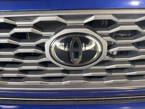 Used 2023 Toyota Tacoma TRD Sport image 15