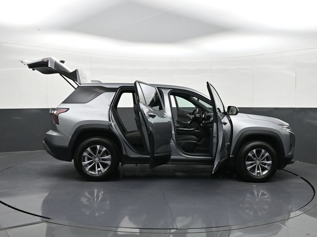 Certified 2026 Chevrolet Equinox LT AWD/4WD image 39