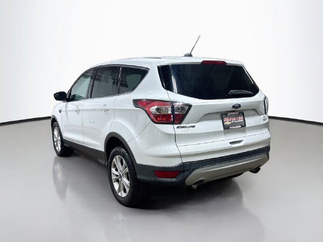 Used 2017 Ford Escape SE FWD image 9