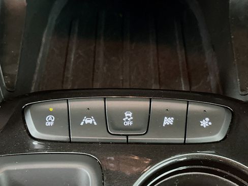 Used 2025 Chevrolet TrailBlazer LT image 24