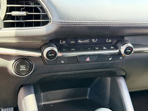 Used 2024 MAZDA MAZDA3 s FWD image 13