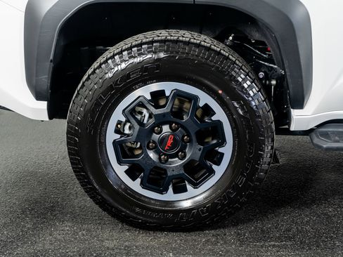 Used 2025 Toyota 4Runner TRD Off-Road image 8