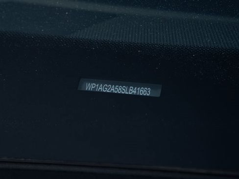 Certified 2025 Porsche Macan S image 31