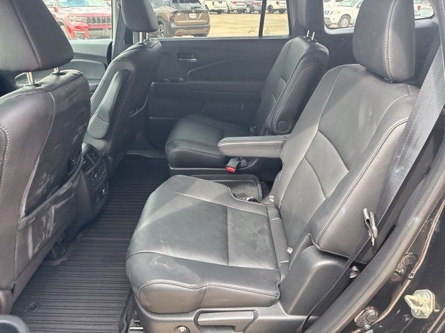 Used 2020 Honda Pilot Touring image 15