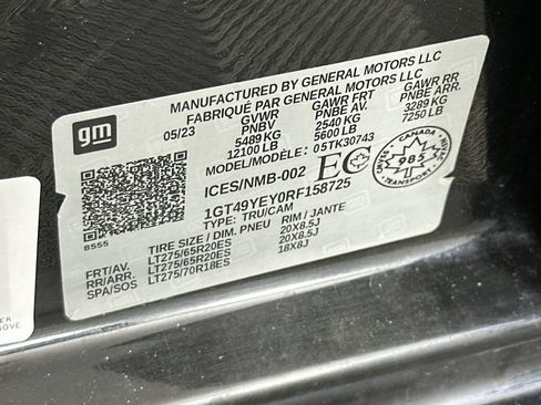 Used 2024 GMC Sierra 3500 Denali Ultimate AWD/4WD image 35