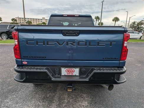 Used 2025 Chevrolet Silverado 2500 Custom w/ Custom Value Package image 5