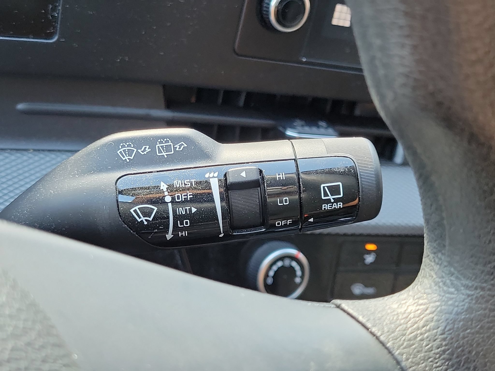 Used 2025 Kia Sportage LX FWD image 13