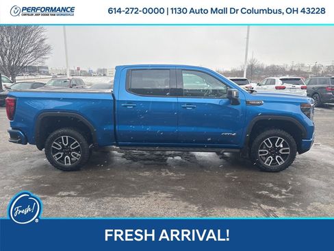 Used 2024 GMC Sierra 1500 AT4 w/ Technology Package image 3