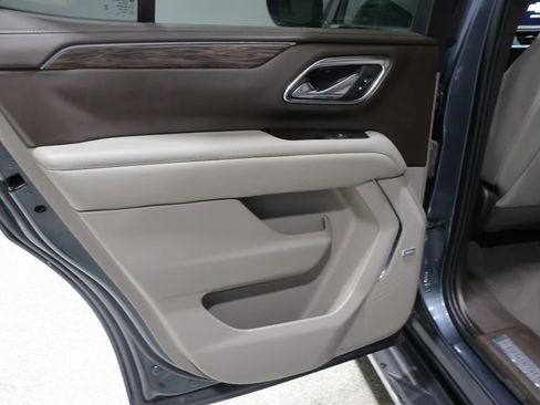 Used 2021 Chevrolet Tahoe LT AWD/4WD image 19