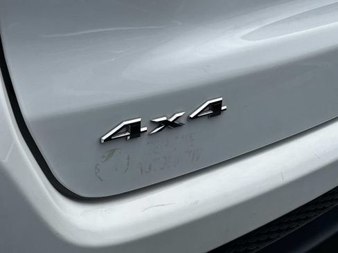 Used 2022 Jeep Compass Limited AWD/4WD image 11