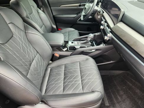 Used 2024 Kia Telluride SX X-Line AWD/4WD image 11