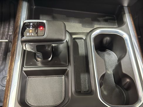 Used 2025 GMC Sierra 1500 Elevation AWD/4WD image 35