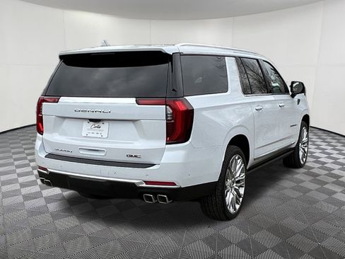 New 2026 GMC Yukon XL Denali w/ Denali Reserve Package image 6
