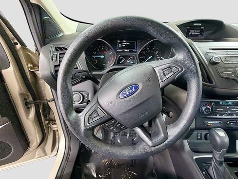 Used 2017 Ford Escape SE w/ SE Cold Weather Package FWD image 13