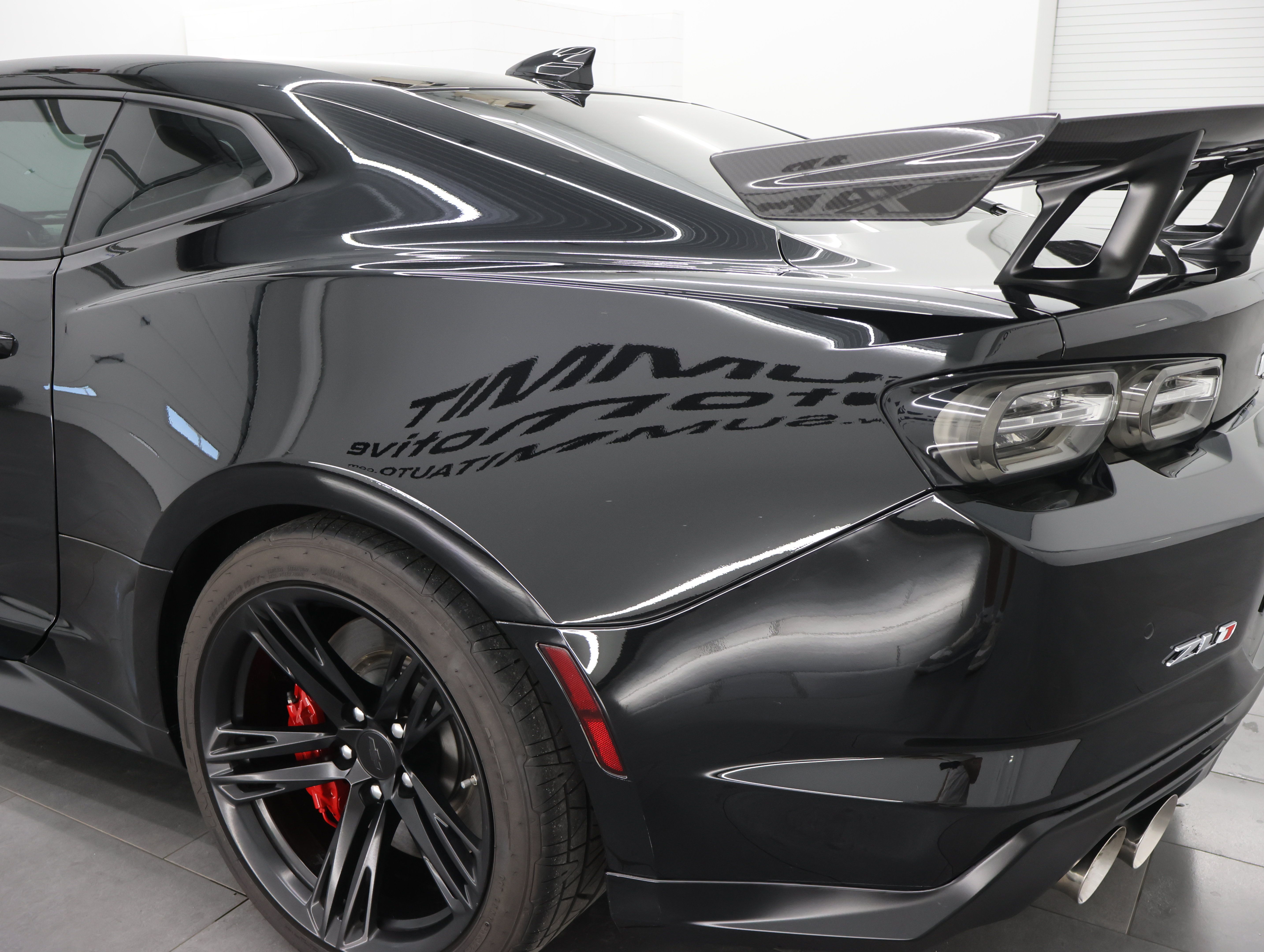 Used 2019 Chevrolet Camaro ZL1 RWD image 32