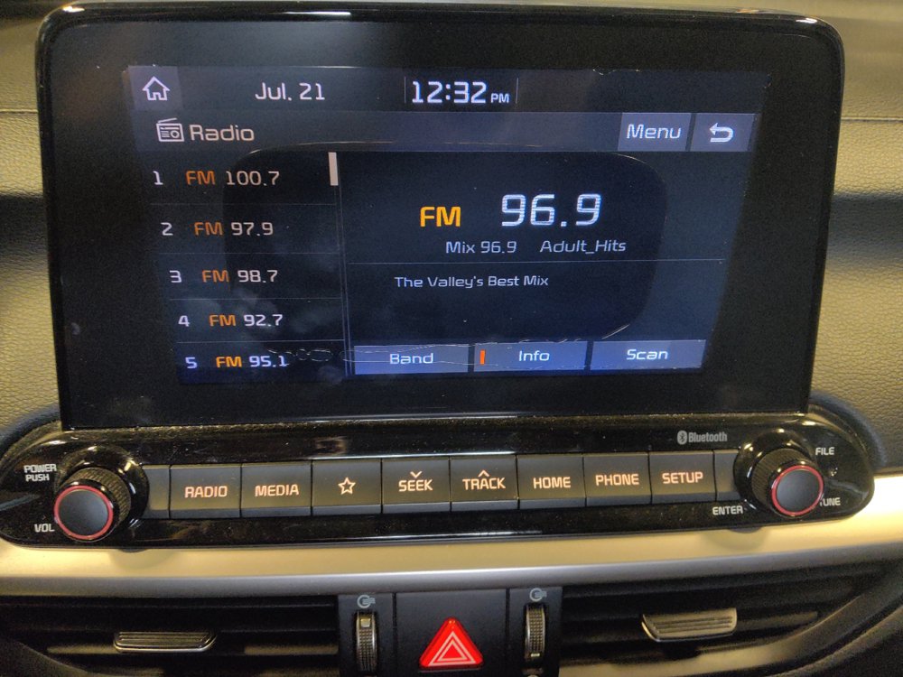 Used 2020 Kia Forte LXS FWD image 25