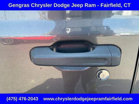 Used 2021 Jeep Wrangler Unlimited Sahara AWD/4WD image 40