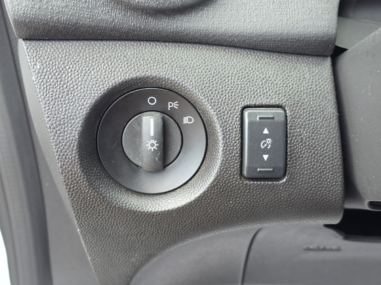 Used 2018 Ford Fiesta S FWD image 27