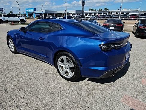 Used 2019 Chevrolet Camaro LT image 5