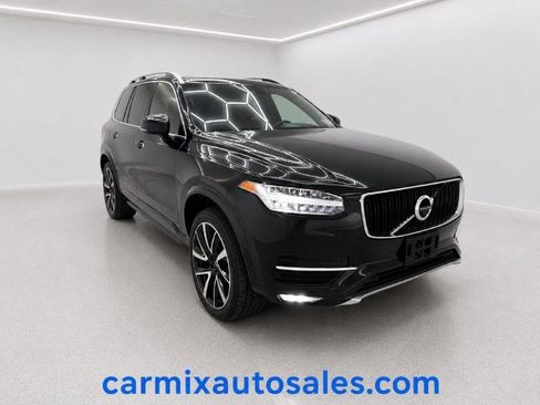 Used 2018 Volvo XC90 T6 Momentum w/ Convenience Package AWD/4WD image 1