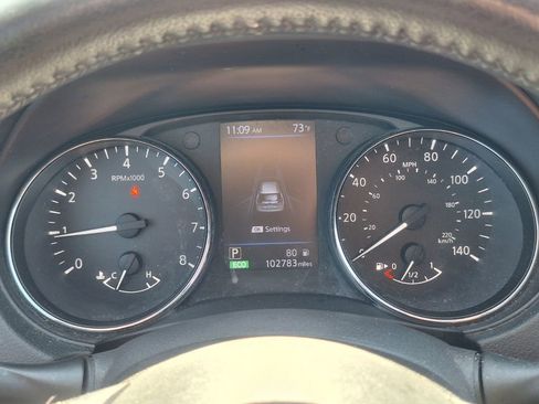 Used 2019 Nissan Rogue SL w/ Premium Package image 14