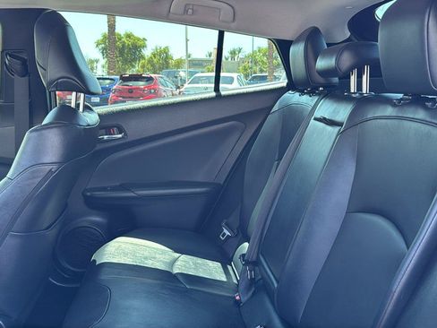 Used 2018 Toyota Prius Four w/ Advanced Technology Package FWD image 29
