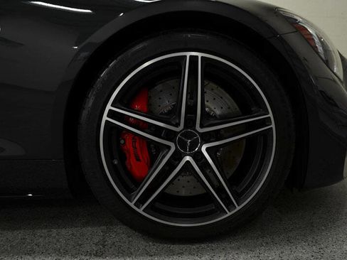 Used 2019 Mercedes-Benz AMG GT C w/ AMG Interior Night Package image 27