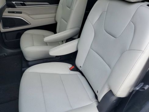 Used 2022 Kia Telluride S AWD/4WD image 10
