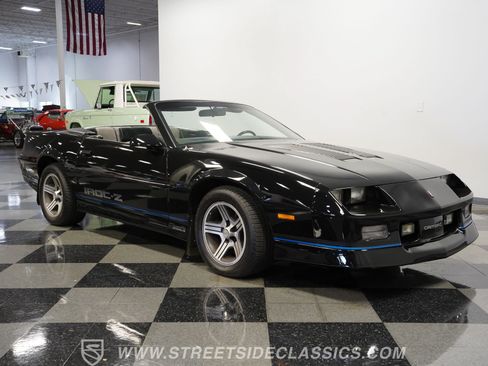 Used 1988 Chevrolet Camaro LT RWD image 17