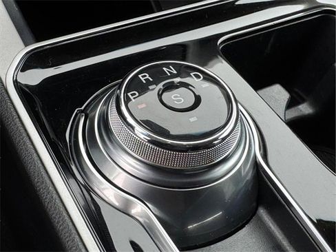 Used 2020 Ford Edge SEL image 27