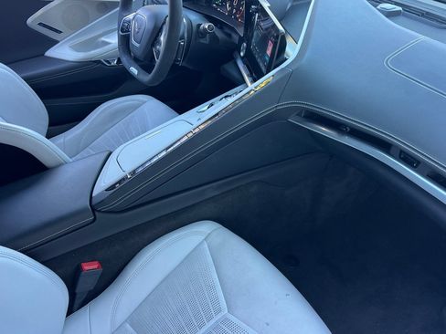 Used 2024 Chevrolet Corvette Z06 RWD image 17