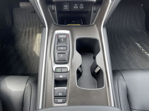 Used 2022 Honda Accord EX-L image 11