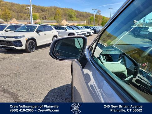 Used 2021 Toyota RAV4 XLE image 26