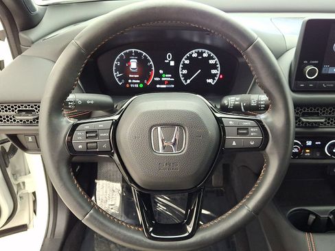 Used 2024 Honda HR-V Sport image 16