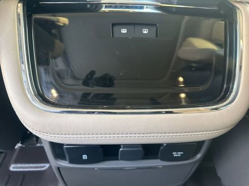 Used 2024 Lincoln Navigator L Reserve image 16