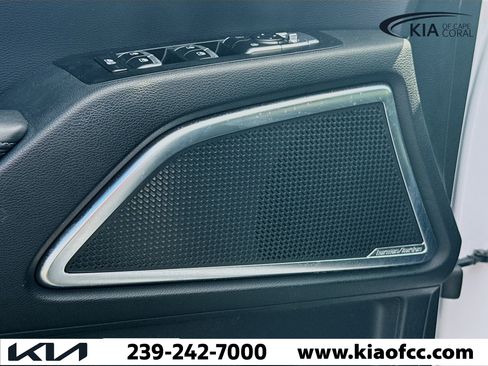 Certified 2024 Kia Telluride SX Prestige w/ Towing Package image 26