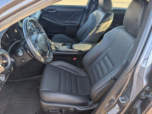Used 2022 Lexus IS 350 F Sport RWD image 2