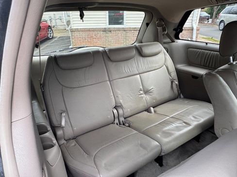 Used 2008 Toyota Sienna XLE 4dr Mini Van image 23
