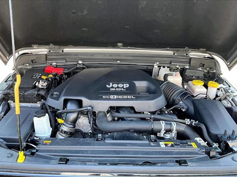 Used 2021 Jeep Wrangler Unlimited Sport AWD/4WD image 36