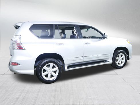 Used 2015 Lexus GX 460 image 7