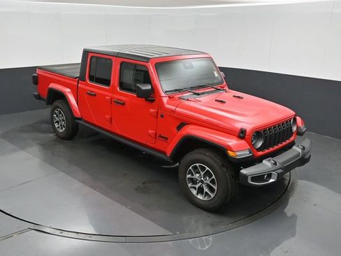 Used 2024 Jeep Gladiator Sport AWD/4WD image 27