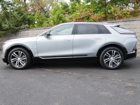 Certified 2024 Cadillac Lyriq Luxury w/ LPO, Floor Liner Package image 3