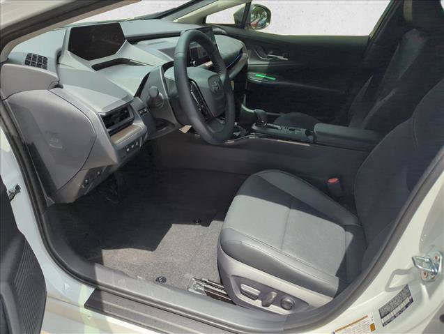 New 2026 Toyota Prius Plug-In Hybrid FWD image 12