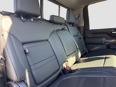 Used 2023 GMC Sierra 3500 Denali w/ Denali Black Diamond Edition image 16