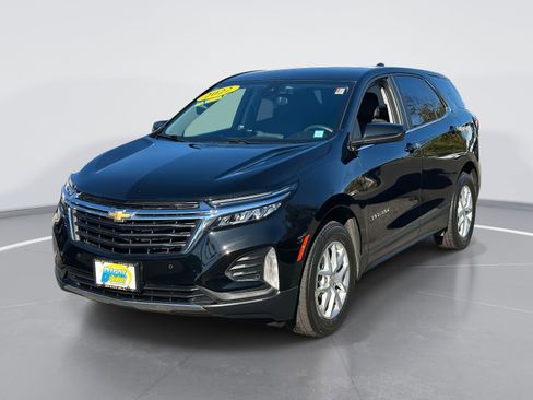 Used 2022 Chevrolet Equinox LT image 3