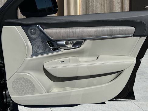 Used 2024 Volvo S90 T8 Ultimate w/ Lounge Package image 53