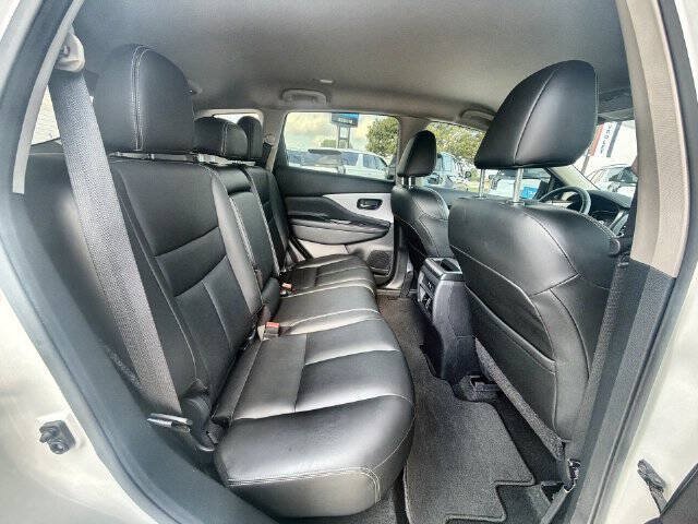 Used 2023 Nissan Murano SV w/ SV Midnight Edition Package FWD image 26
