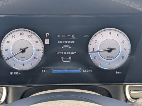 New 2026 Hyundai Elantra Limited FWD image 32