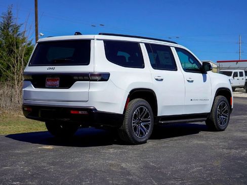 New 2026 Jeep Grand Wagoneer 2WD image 6