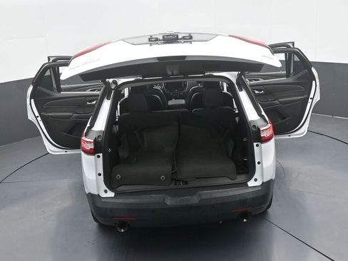 Used 2019 Chevrolet Traverse RS image 71